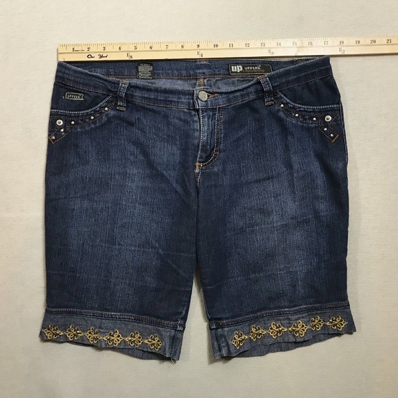 Up Uppers Size 36 Women’s Mid Rise Shorts - Picture 2 of 8